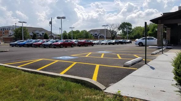 Auto Dealer / Service Facility: 6420 Joliet Rd, Countryside, IL 60525